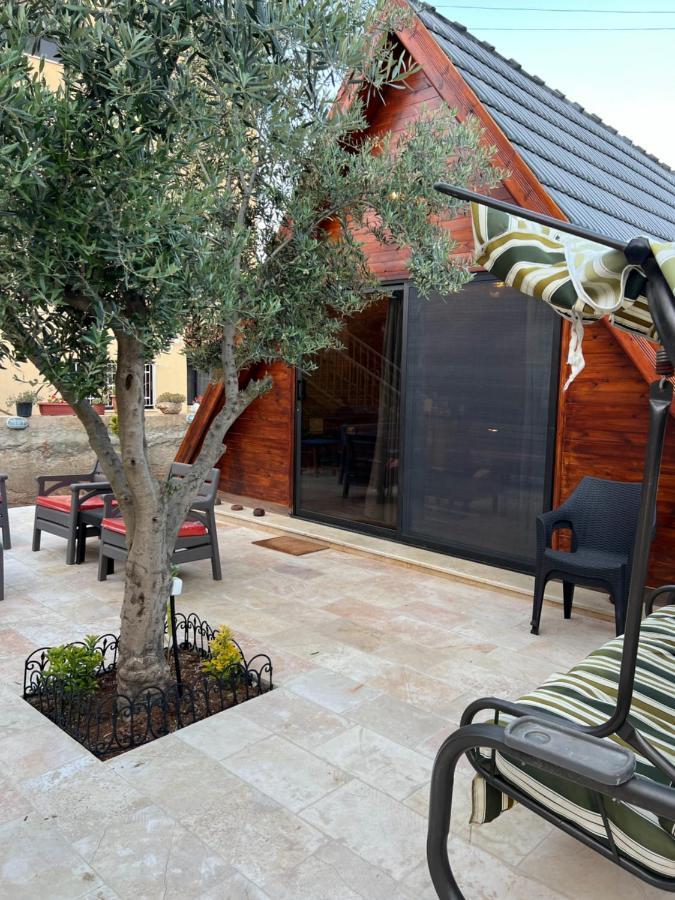 מאדאבה Olive Cottage מראה חיצוני תמונה